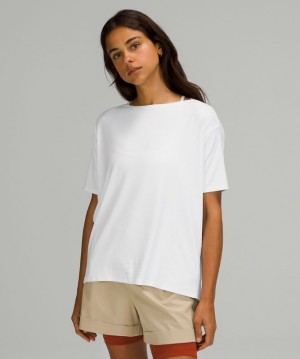 Lululemon Back in Action Short Sleeve T-Shirt Nulu Blast Dam Vita | OKAV-52379