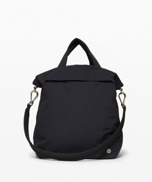 Lululemon On My Level Bag 19L Väskor Accessories Svarta Guld | PGIS-64102