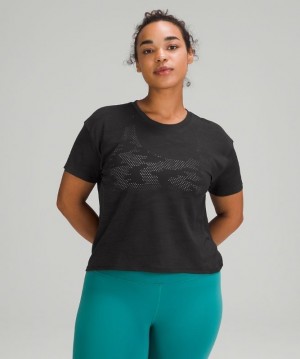 Lululemon Train to Be Short Sleeve Blast Dam Camo Svarta | EGNS-47208