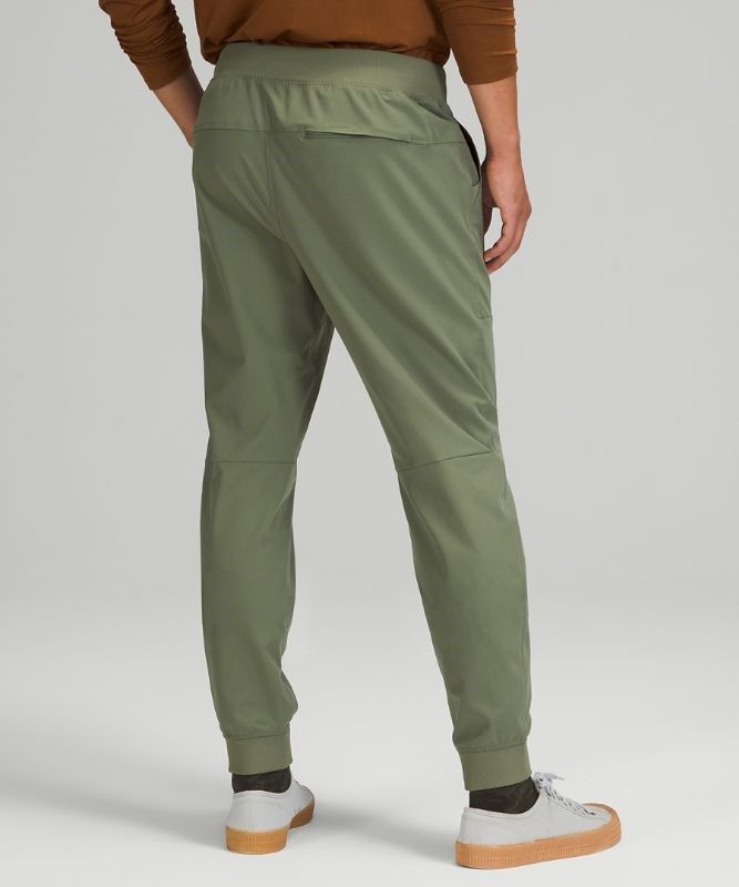 Lululemon ABC Jogger Shorter Length Warpstreme Byxor Herr Gröna | OLYI-54937