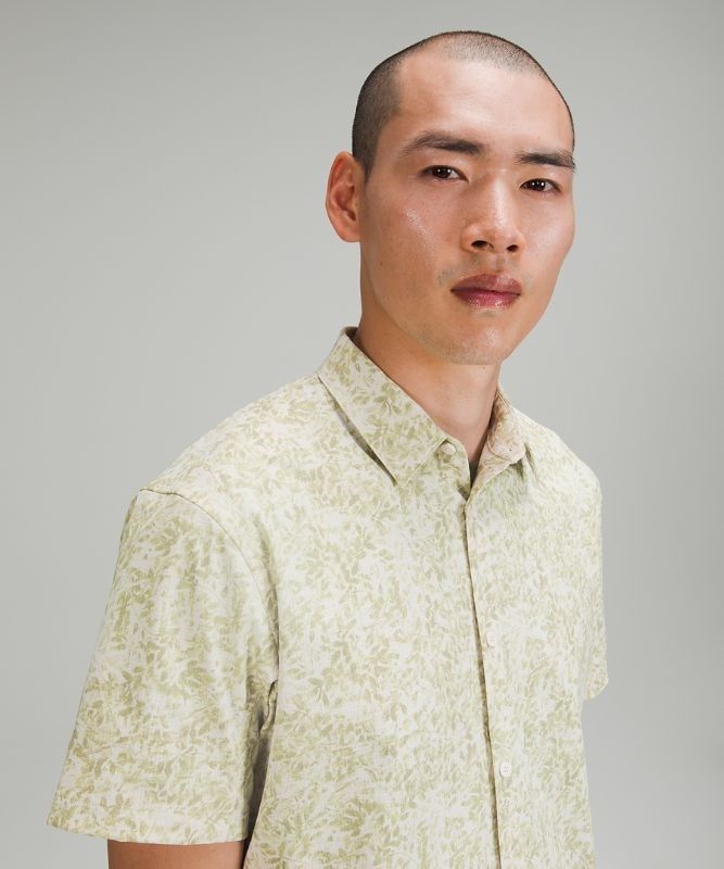 Lululemon Airing Easy Short Sleeve Button Up Shirt Ventlight Mesh Blast Herr Vita Olika Färger | WAFP-24761