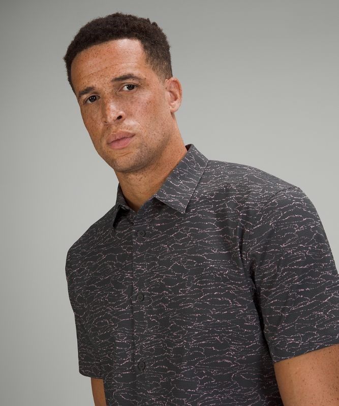 Lululemon Airing Easy Short Sleeve Shirt Blast Herr Camo Rosa Grå Bruna Mörkgrå | MKYX-69348