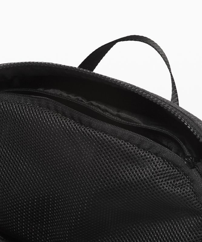 Lululemon All the Essentials Kit 2.5L Väskor Accessories Svarta | TZNY-39762