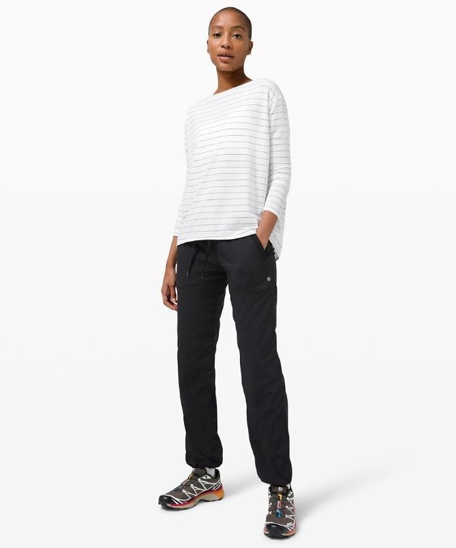 Lululemon Back in Action Long Sleeve Blast Dam Vita Svarta | EGZS-27016