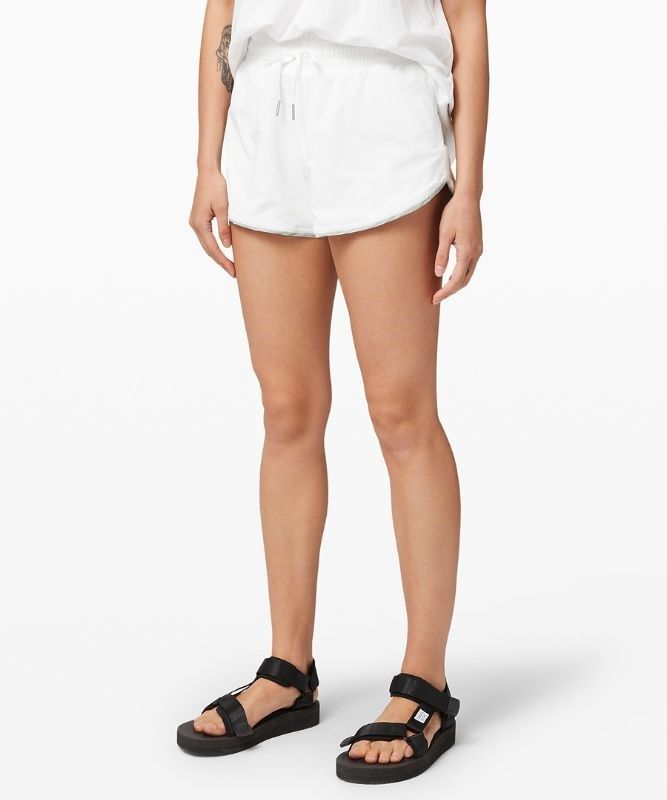 Lululemon Choose a Side Reversible Mid-Rise Short 3 Shorts Dam Vita Vita | HKWJ-54890