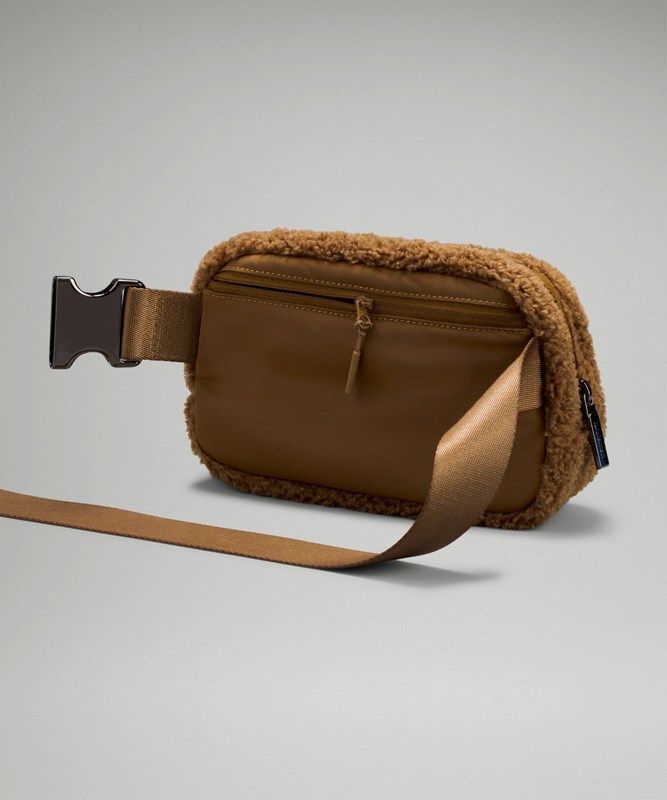 Lululemon Everywhere Belt Bag Fleece Väskor Accessories Burnt Caramel | RDZQ-79658
