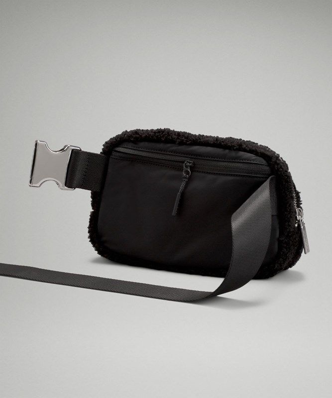 Lululemon Everywhere Belt Bag Fleece Väskor Accessories Svarta | KJZM-41539