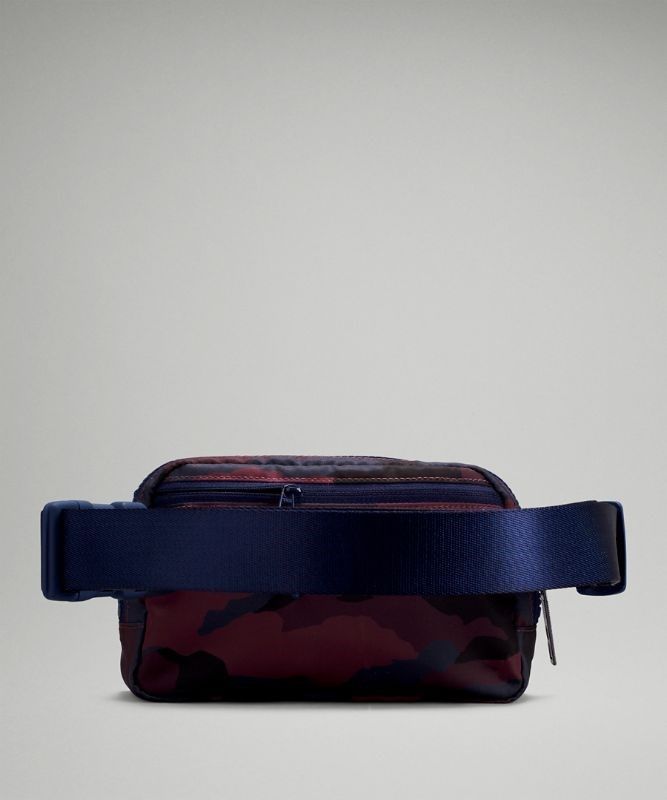 Lululemon Everywhere Belt Bag Väskor Accessories Camo Röda Olika Färger | RCXY-91758