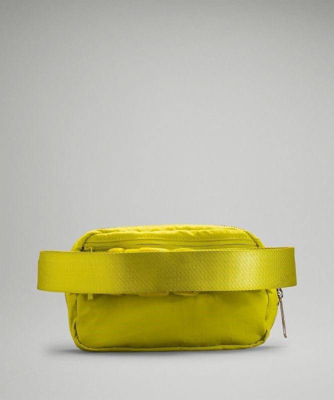 Lululemon Everywhere Belt Bag Väskor Accessories Gula | DXEG-63790