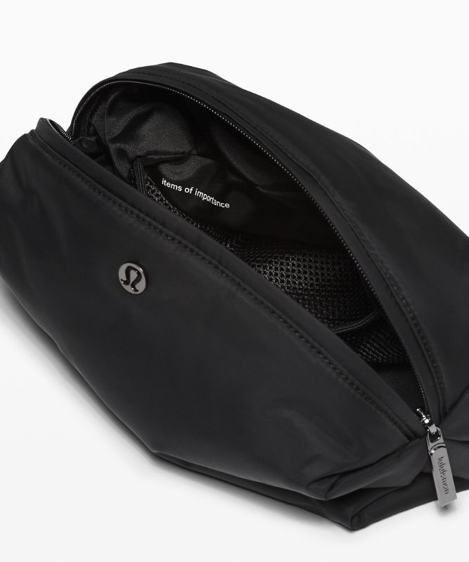 Lululemon Feeling Ready Pouch Väskor Accessories Svarta | ROFM-15064