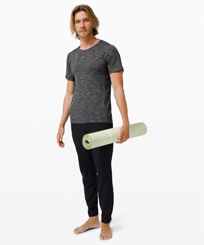 Lululemon In Sequence SS Blast Herr Svarta | ICZJ-05749