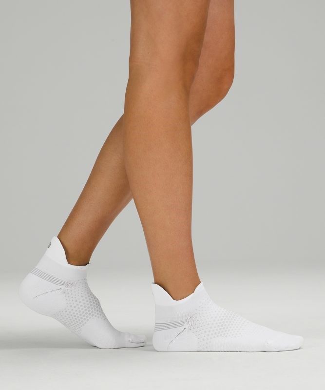 Lululemon MacroPillow Tab Running Sock Medium Cushioning Strumpor Accessories Vita | SLIM-40791