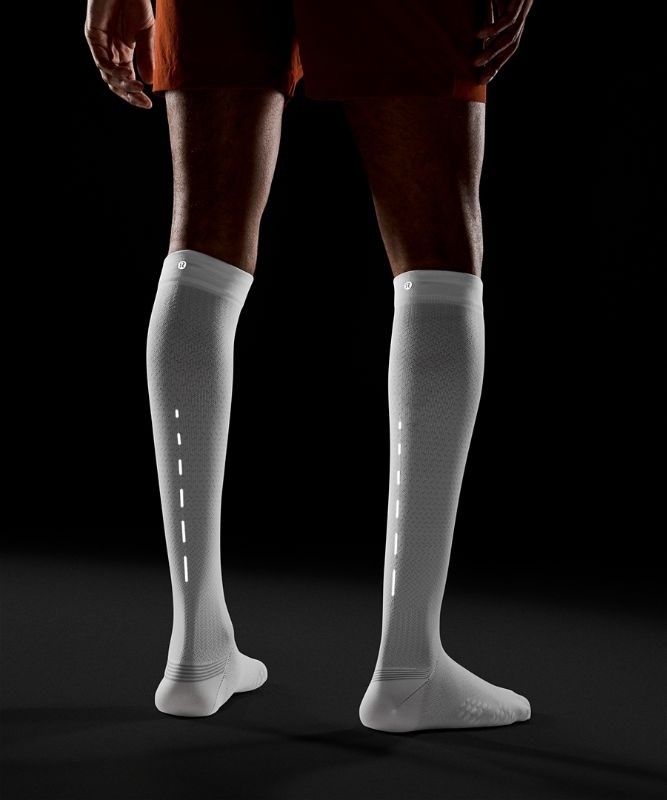 Lululemon MicroPillow Compression Knee-High Running Sock Anti-Stink Strumpor Accessories Vita | TCLR-32401