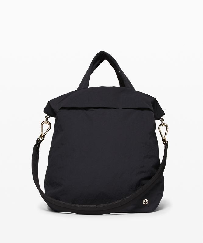 Lululemon On My Level Bag 19L Väskor Accessories Svarta Guld | PGIS-64102