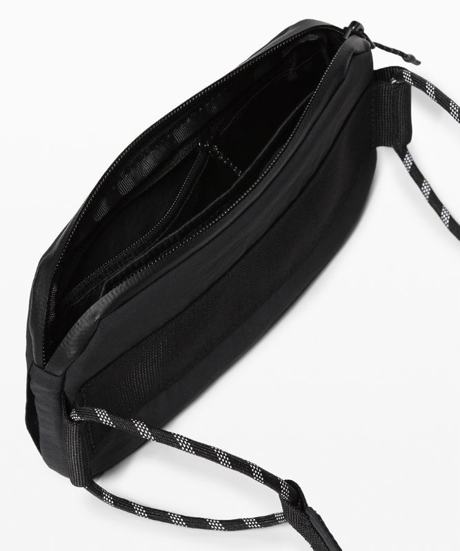 Lululemon Pop it Off Crossbody Väskor Accessories Svarta Svarta | ZPCS-26948