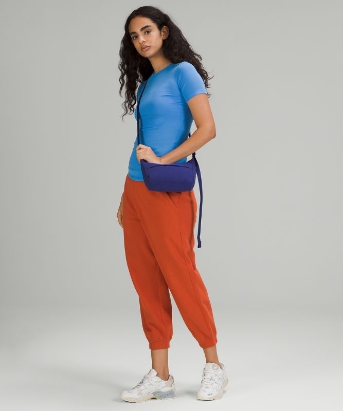 Lululemon Sling Crossbody Bag Väskor Accessories Larkspur | IQMO-42059