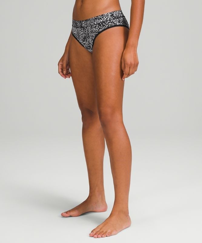 Lululemon UnderEase Mid-Rise Cheeky Bikini Underwear Underkläder Dam Vita Svarta | EAGM-17943