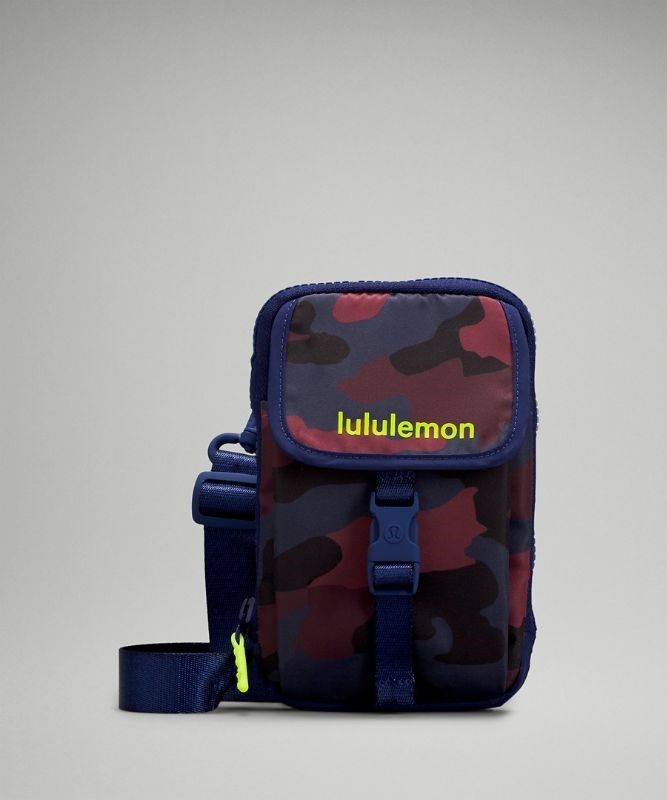 Lululemon Zip-Top Crossbody Bag Väskor Accessories Camo Röda Olika Färger | XYFS-13790